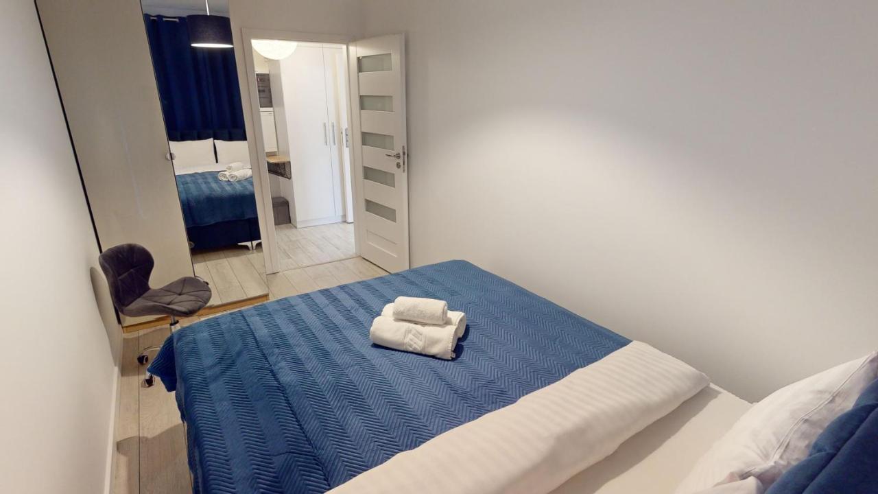 Family House Near The Market Square -Perfect For Family & Business Stays - Ksiecia Witolda Street 500 Steps To Market Square - 2 Bedrooms,2 Parking Places Wroclaw Ngoại thất bức ảnh