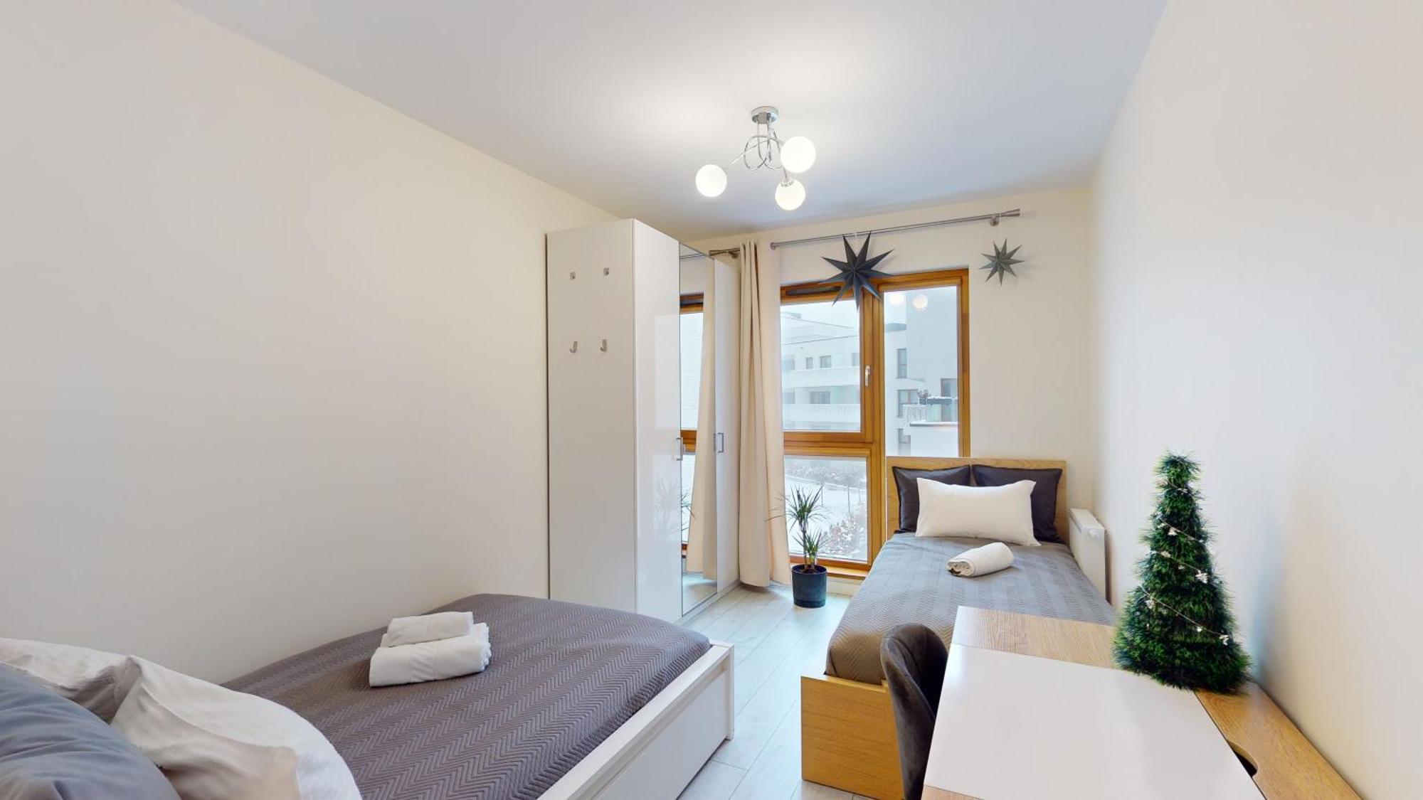 Family House Near The Market Square -Perfect For Family & Business Stays - Ksiecia Witolda Street 500 Steps To Market Square - 2 Bedrooms,2 Parking Places Wroclaw Ngoại thất bức ảnh