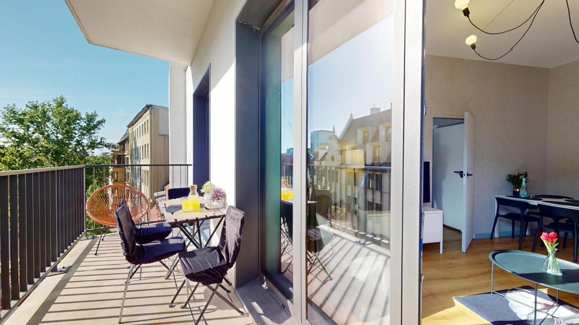 Family House Near The Market Square -Perfect For Family & Business Stays - Ksiecia Witolda Street 500 Steps To Market Square - 2 Bedrooms,2 Parking Places Wroclaw Ngoại thất bức ảnh